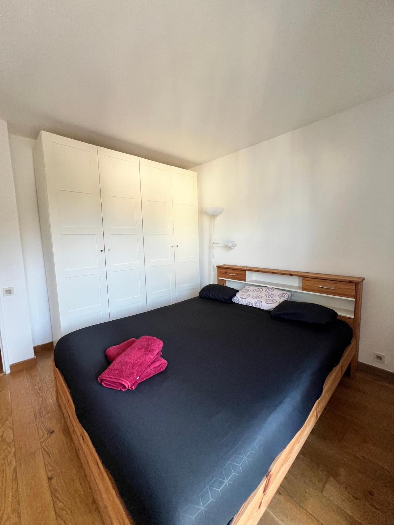 Cosy Corner By Paris Apartment แซฟร์ ภายนอก รูปภาพ